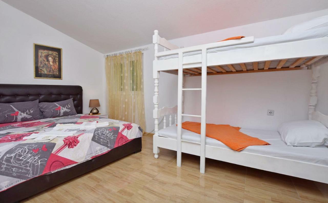 Apartments Siljak Petrovac Ngoại thất bức ảnh
